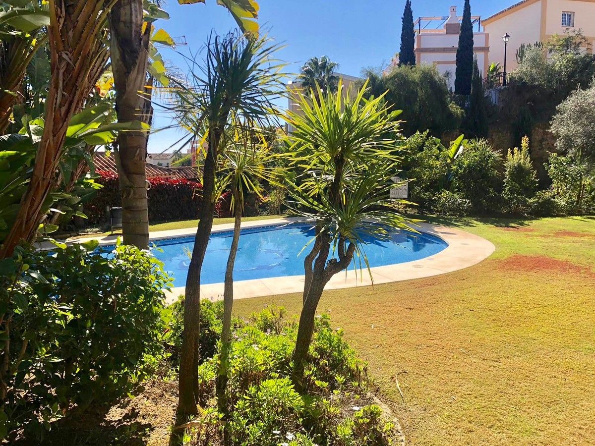 Lovely 3 bedroom apartment in Nueva Andalucia