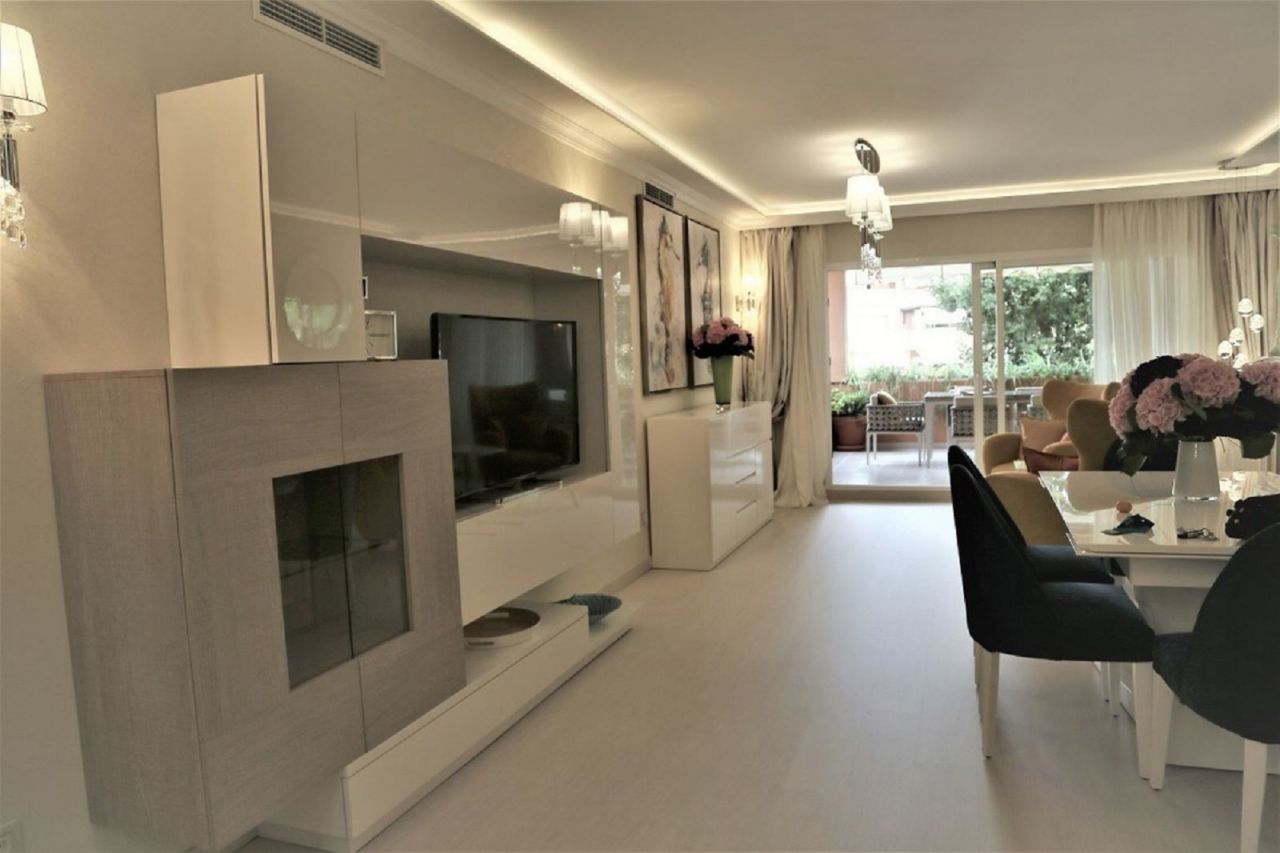 Lujoso piso en Alhambra del Golf