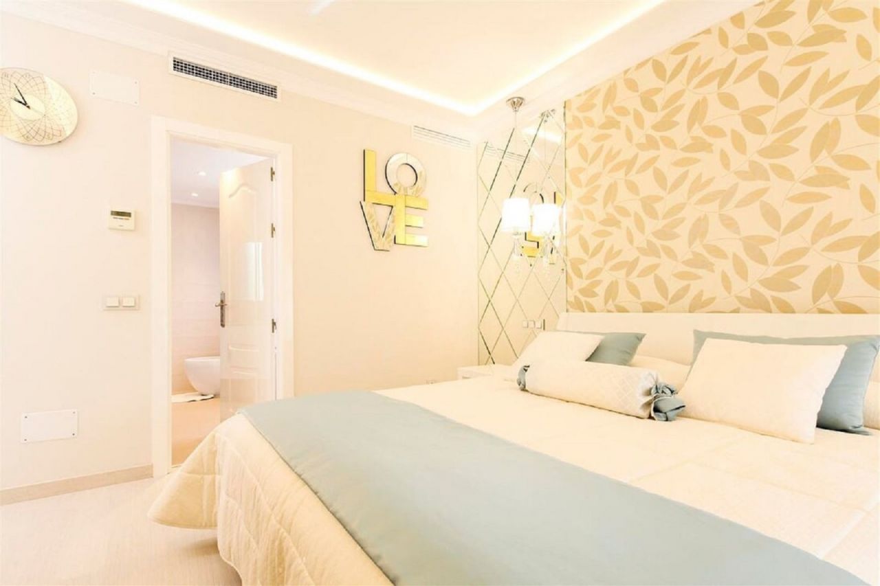 Lujoso piso en Alhambra del Golf