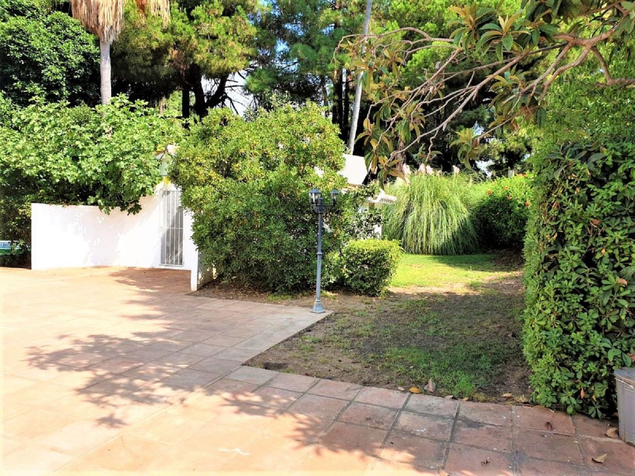 Villa en Guadalmina Baja al lado del campo de golf