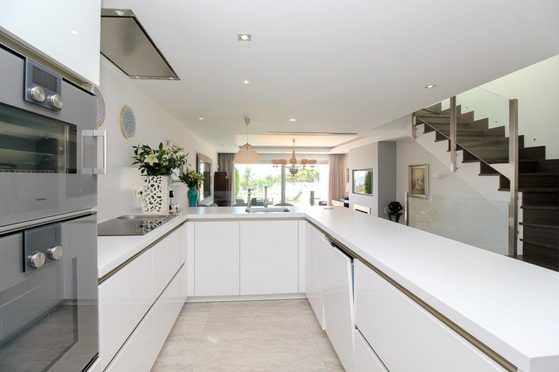 Imaculate Townhouse in Sierra Blanca