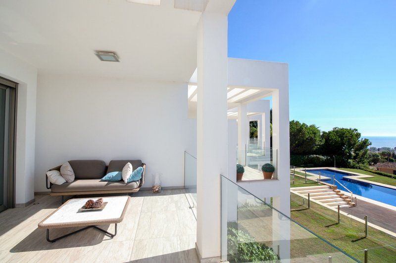 Imaculate Townhouse in Sierra Blanca