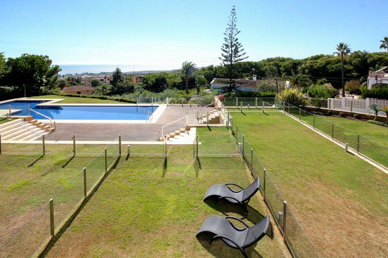 Imaculate Townhouse in Sierra Blanca