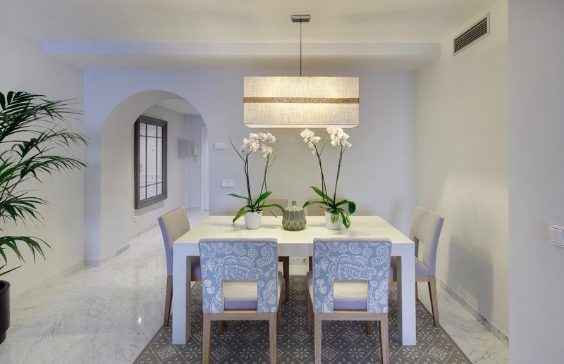 Fisrt Line Beach Apartment in Playas del Duque