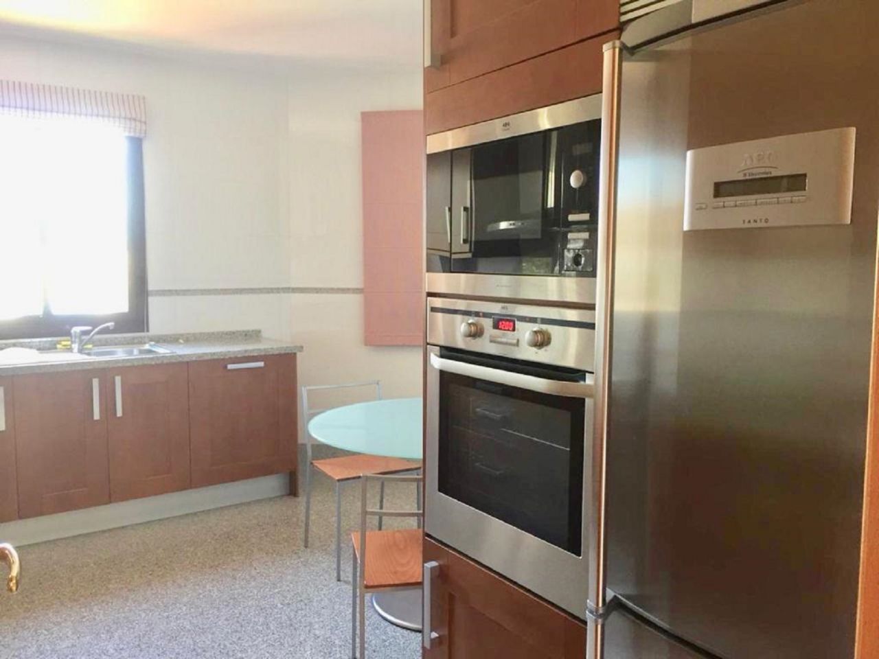 Luxury apartment near the beach