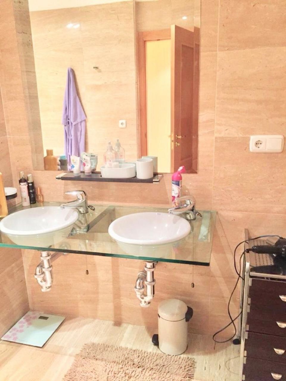 Luxury apartment near the beach