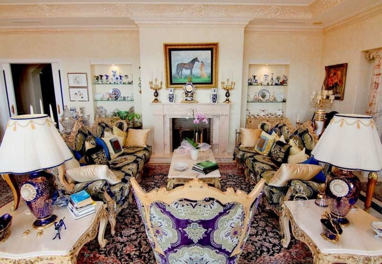 Villa in El Paraiso with panoramic sea views