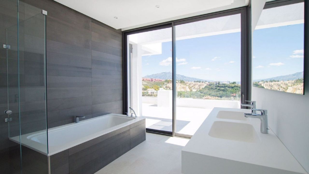 Brand New Villa in Los Flamingos with sea views