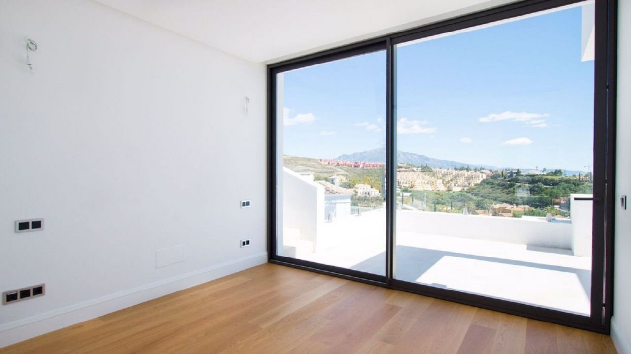 Brand New Villa in Los Flamingos with sea views