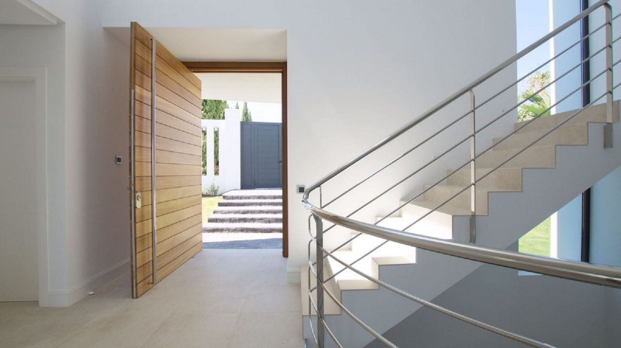 Brand New Villa in Los Flamingos with sea views