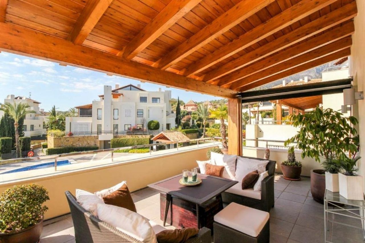 Luxury Bungalow in Sierra Blanca with sea views