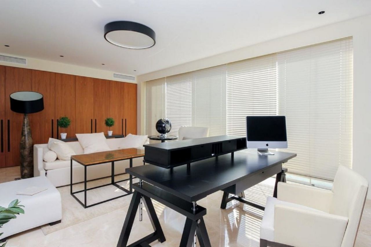 Luxury Bungalow in Sierra Blanca with sea views