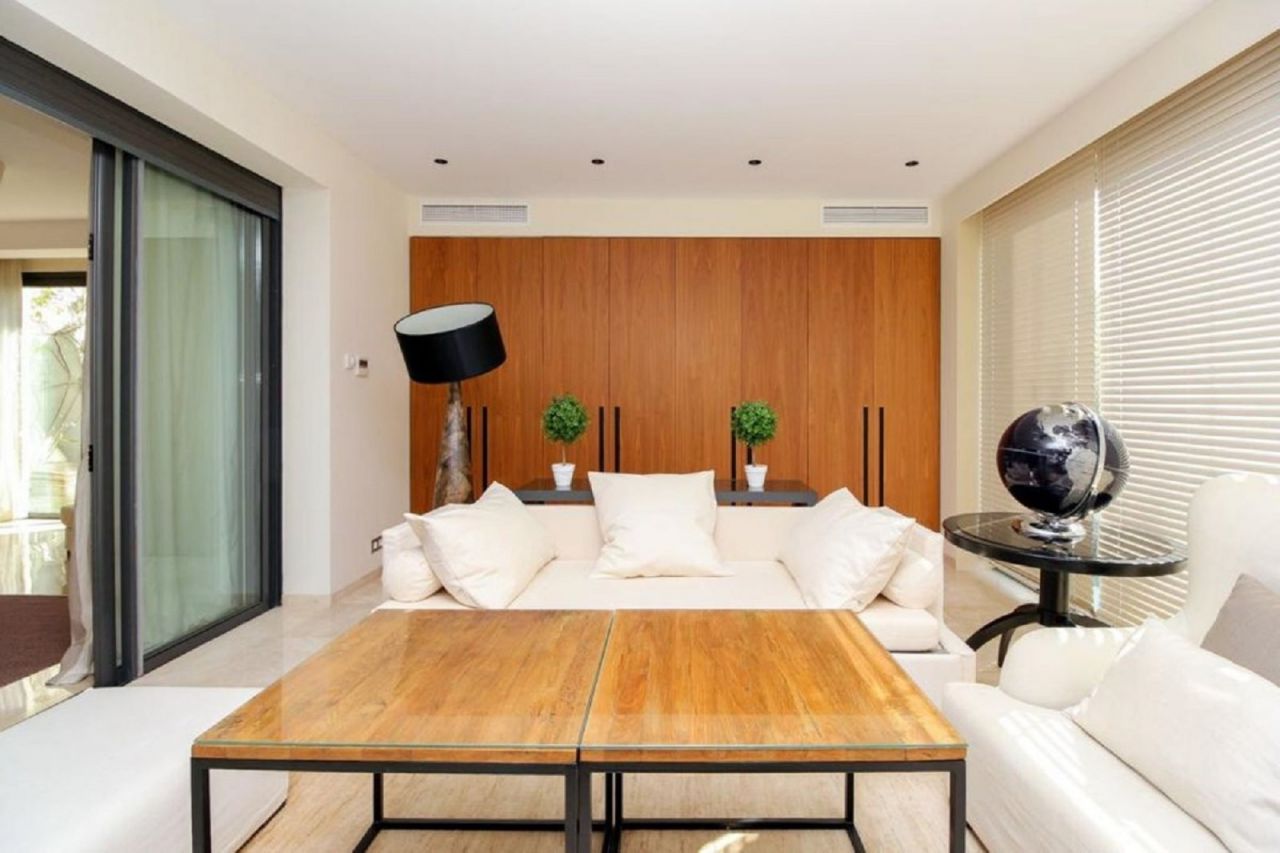 Luxury Bungalow in Sierra Blanca with sea views