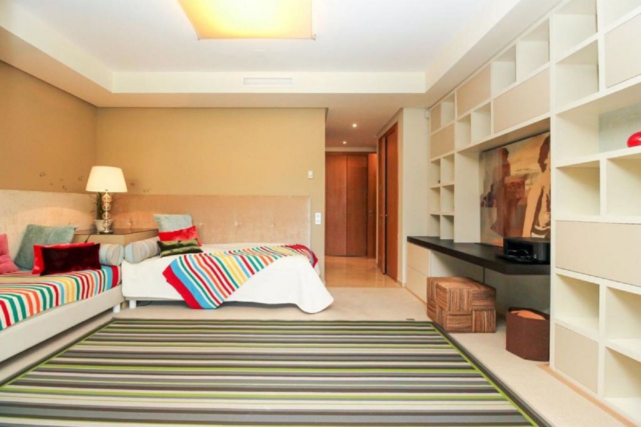 Luxury Bungalow in Sierra Blanca with sea views