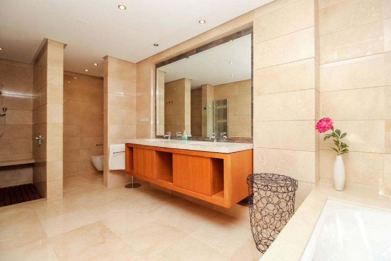 Luxury Bungalow in Sierra Blanca with sea views