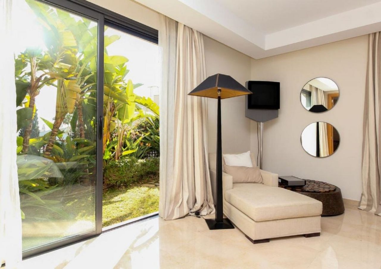 Luxury Bungalow in Sierra Blanca with sea views