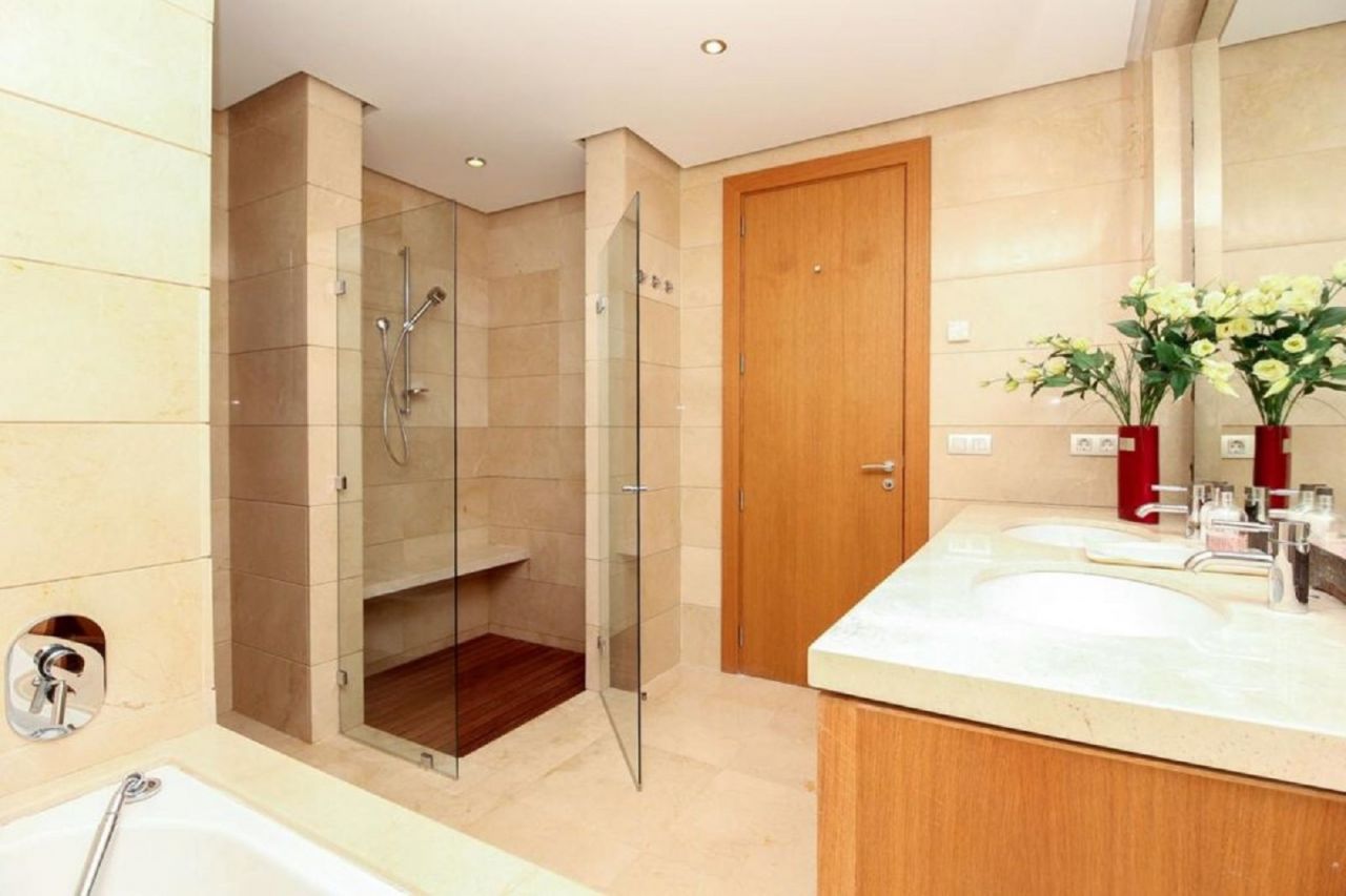 Luxury Bungalow in Sierra Blanca with sea views