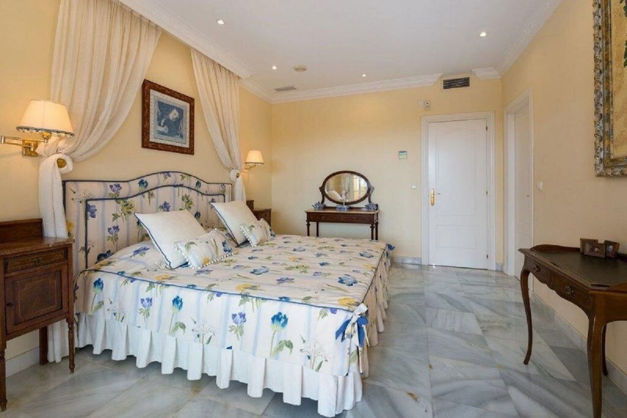 Lovely semi-detached villa in El Mirador