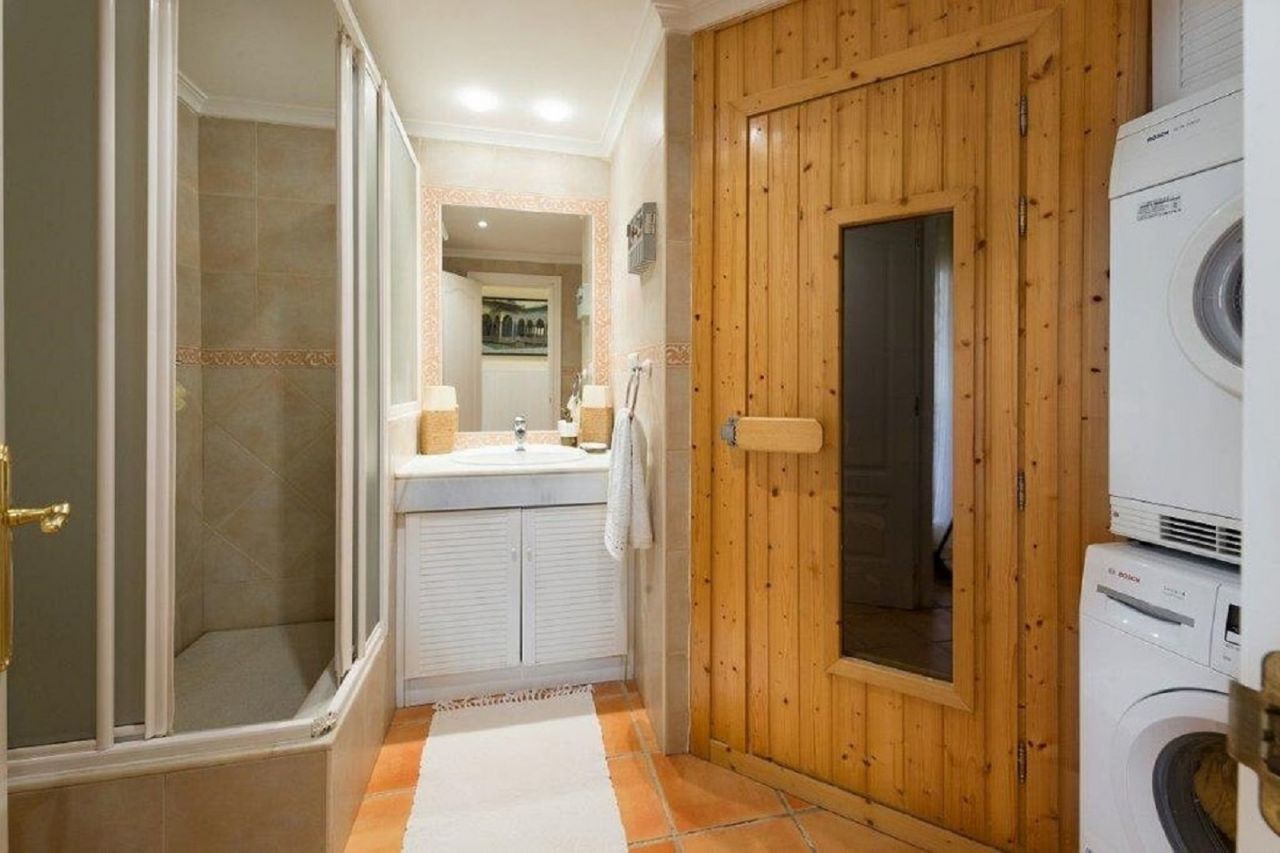 Lovely semi-detached villa in El Mirador