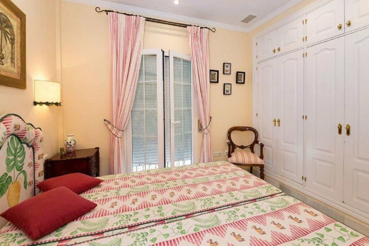 Lovely semi-detached villa in El Mirador