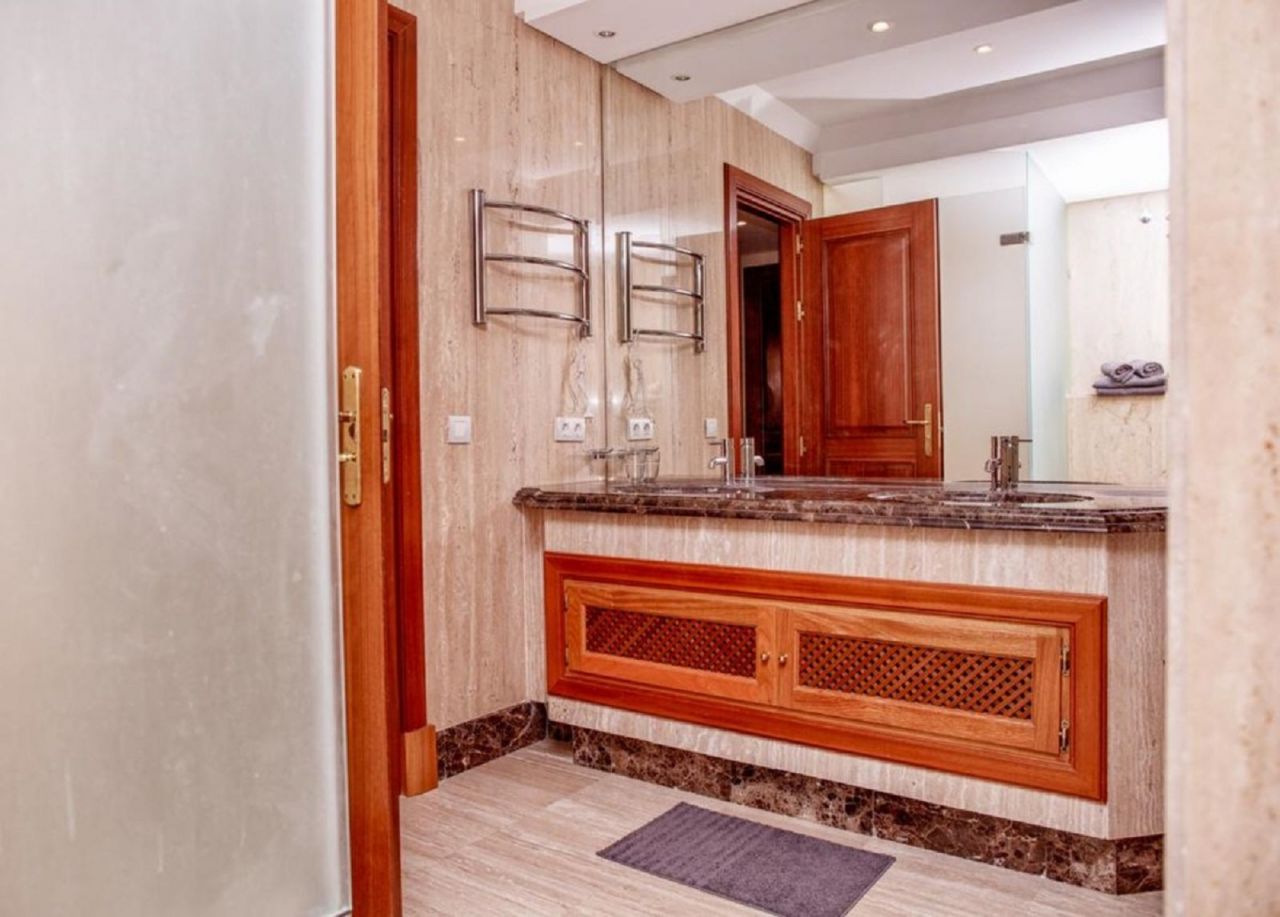 Firstline Beach Penthouse in Mar Azul