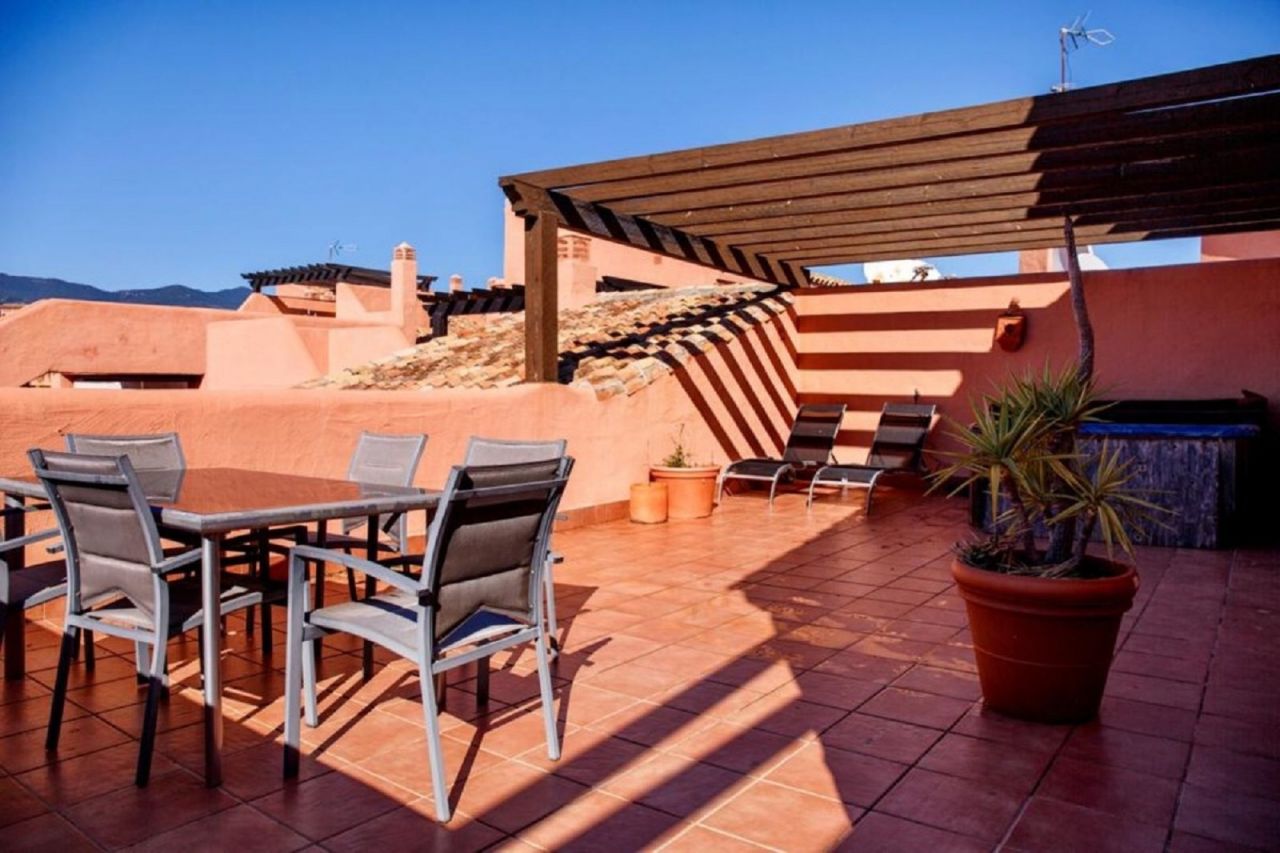 Firstline Beach Penthouse in Mar Azul