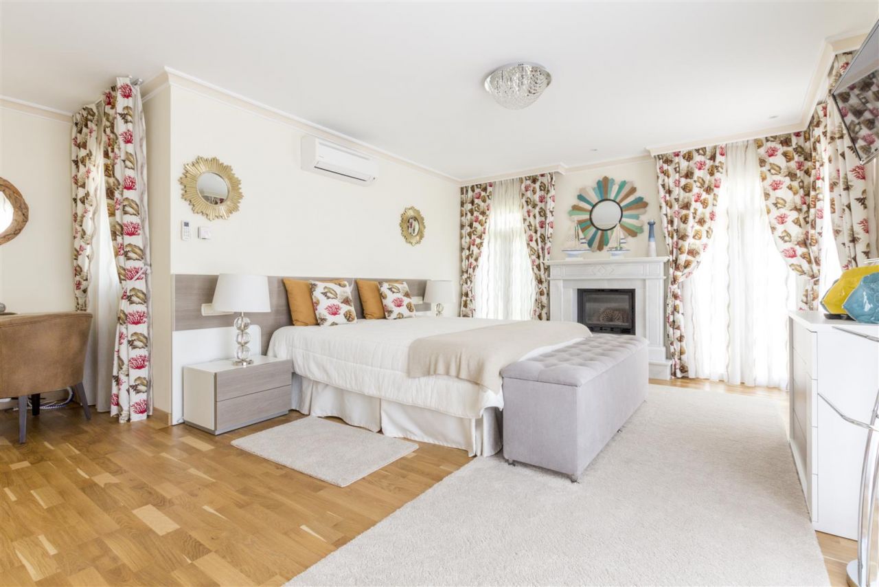 Beachside villa in San Pedro de Alcantara