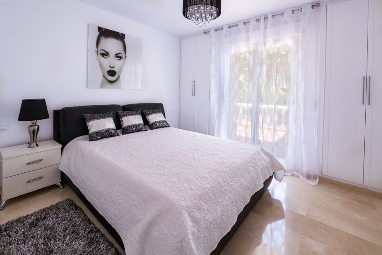 Charming Villa in Atalaya Rio Verde