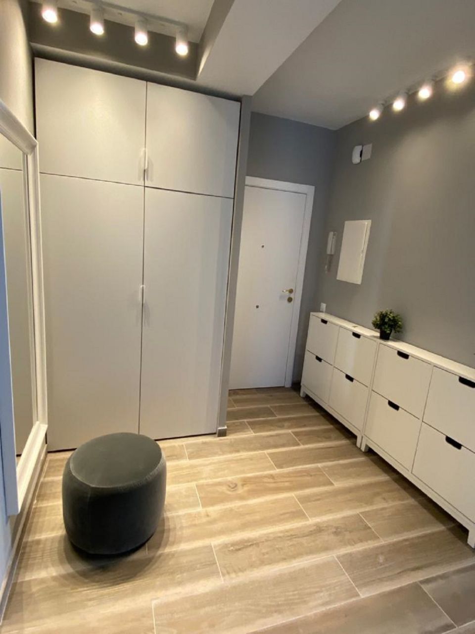 Fully renovated apartment close to the beach in Marbella city center