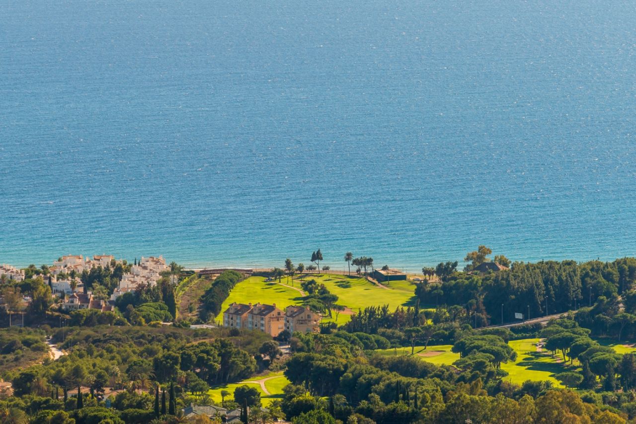 Unique Development with sea views in Los Monteros