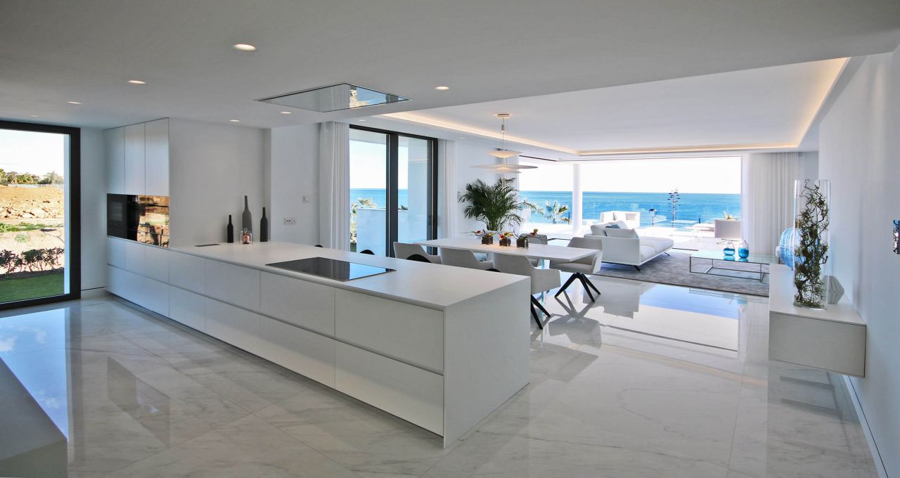 Marvelous First Line Beach Development