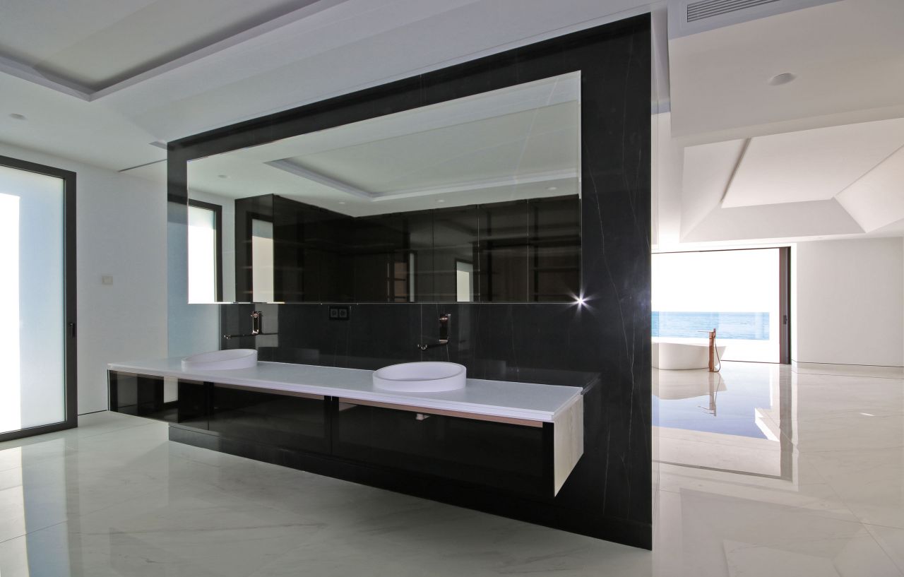 Marvelous First Line Beach Development