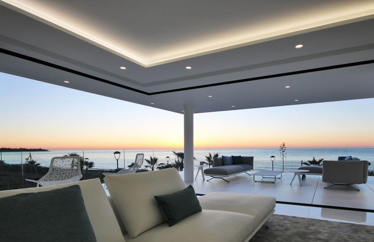 Marvelous First Line Beach Development