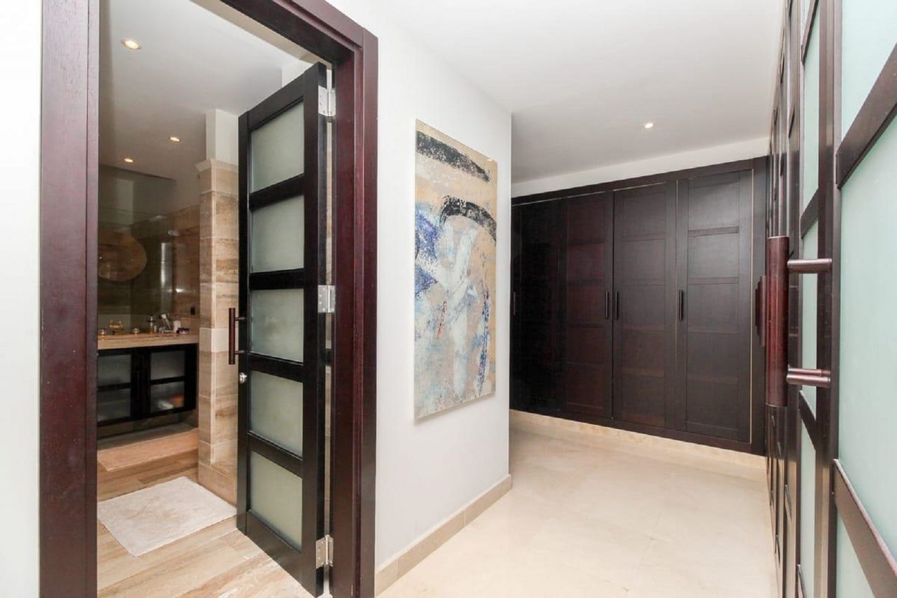 Fabulous Frontline Beach Duplex with sea views in Puerto Banus