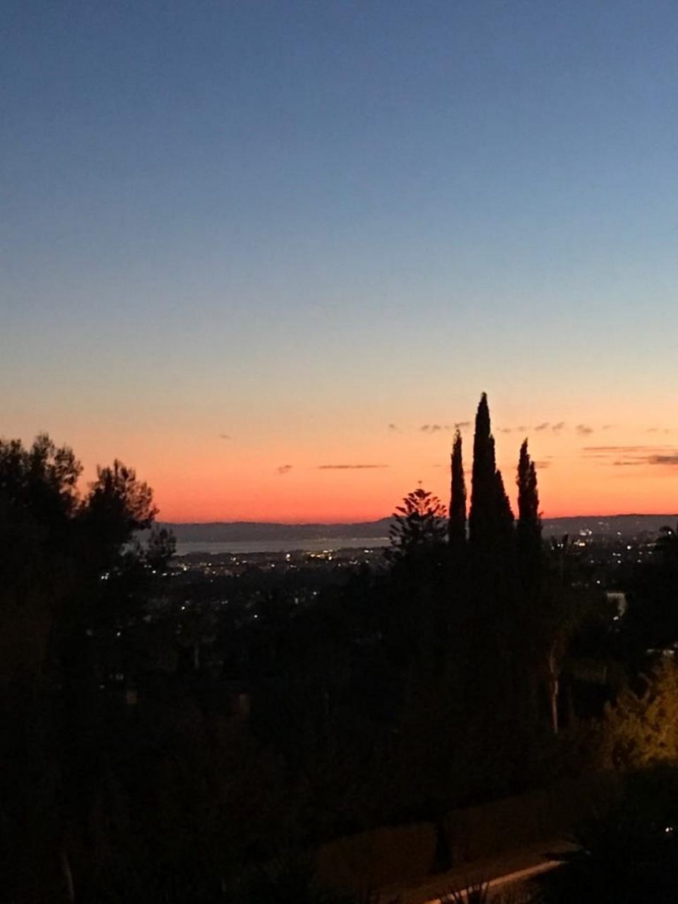 STUNNING LUXURY PENTHOUSE WITH SEA VIEWS