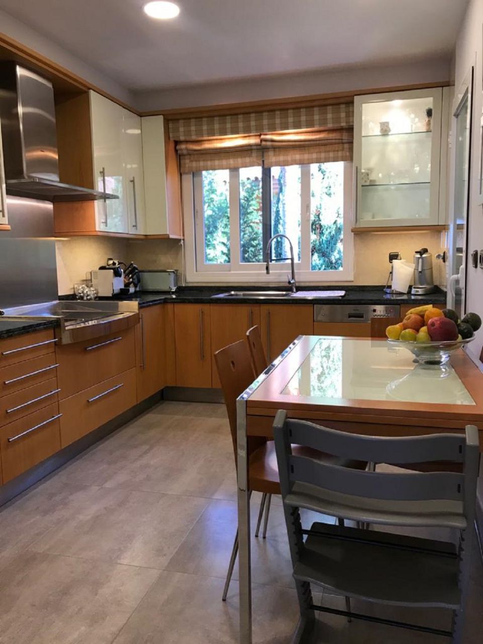 STUNNING LUXURY PENTHOUSE WITH SEA VIEWS