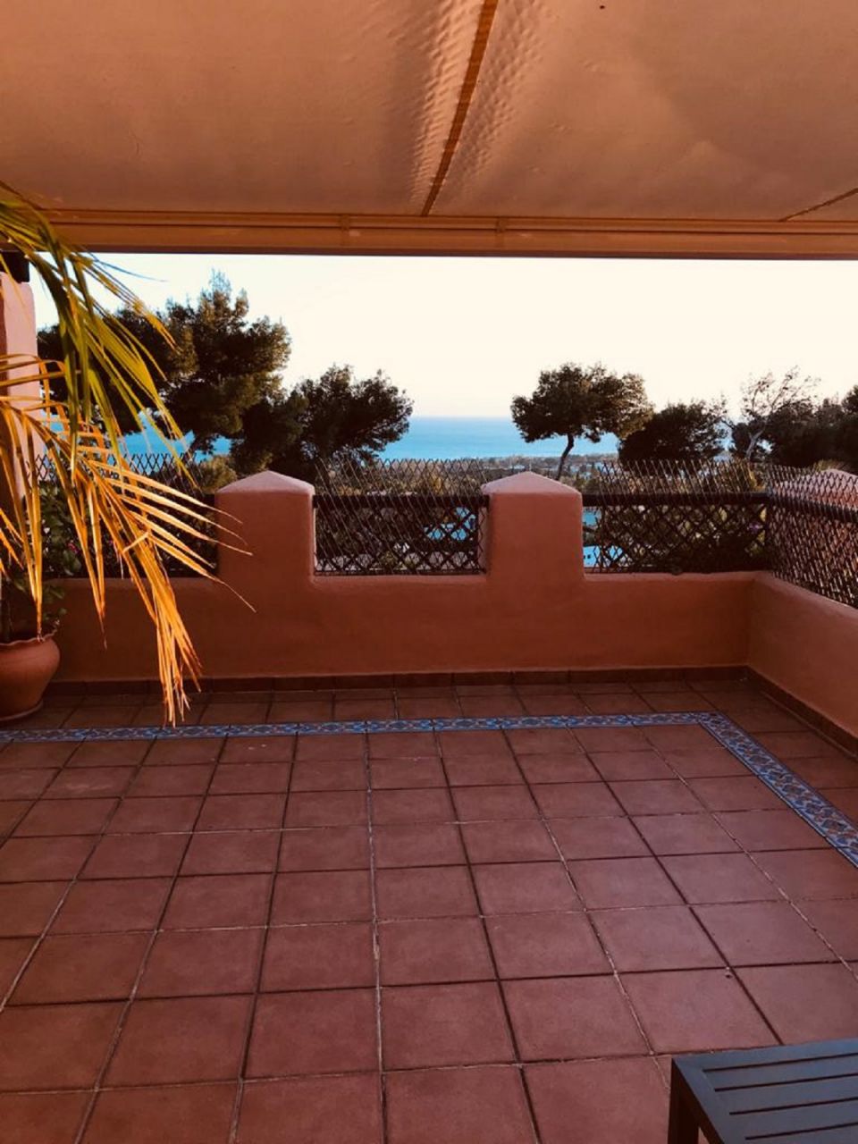 STUNNING LUXURY PENTHOUSE WITH SEA VIEWS