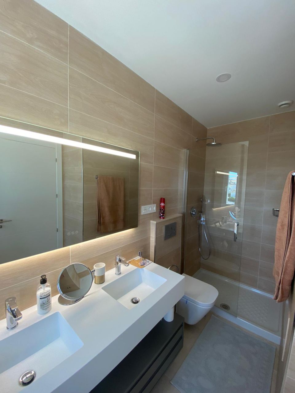 BRAND NEW TOWNHOUSE IN CALAHONDA