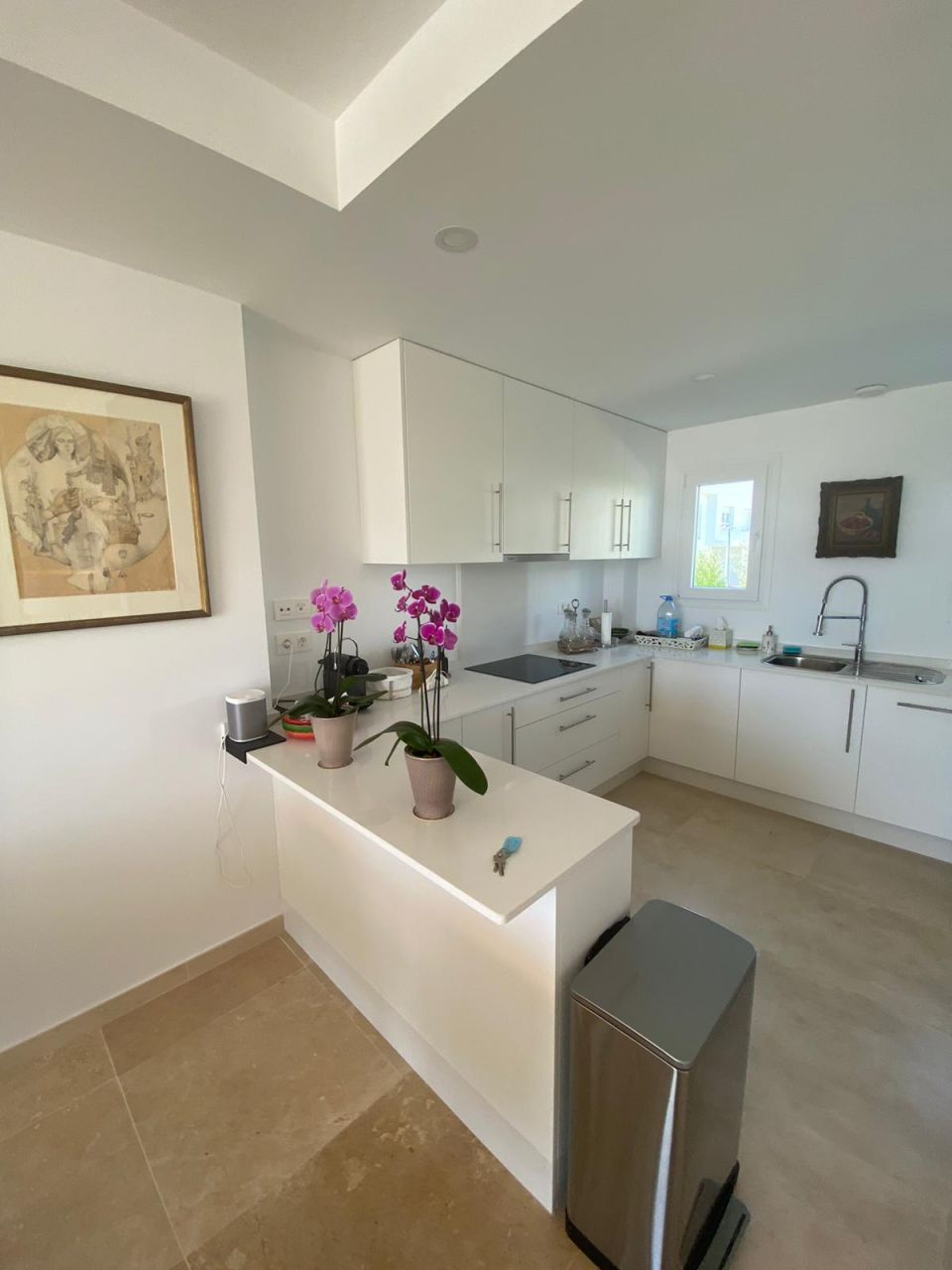 BRAND NEW TOWNHOUSE IN CALAHONDA