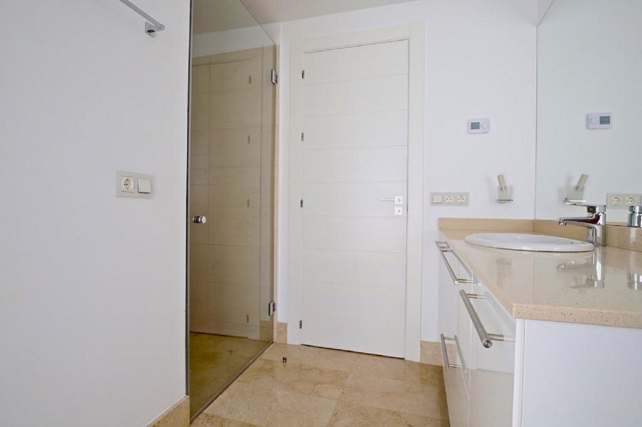 Luxury Villa close to the Golf Course