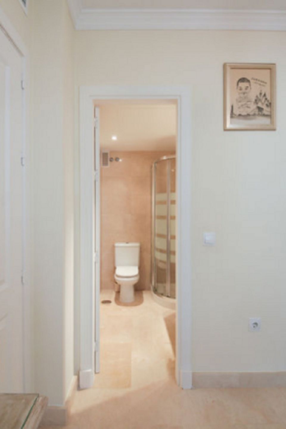 IMPRESSIVE APARTMENT CLOSE TO THE BEACH