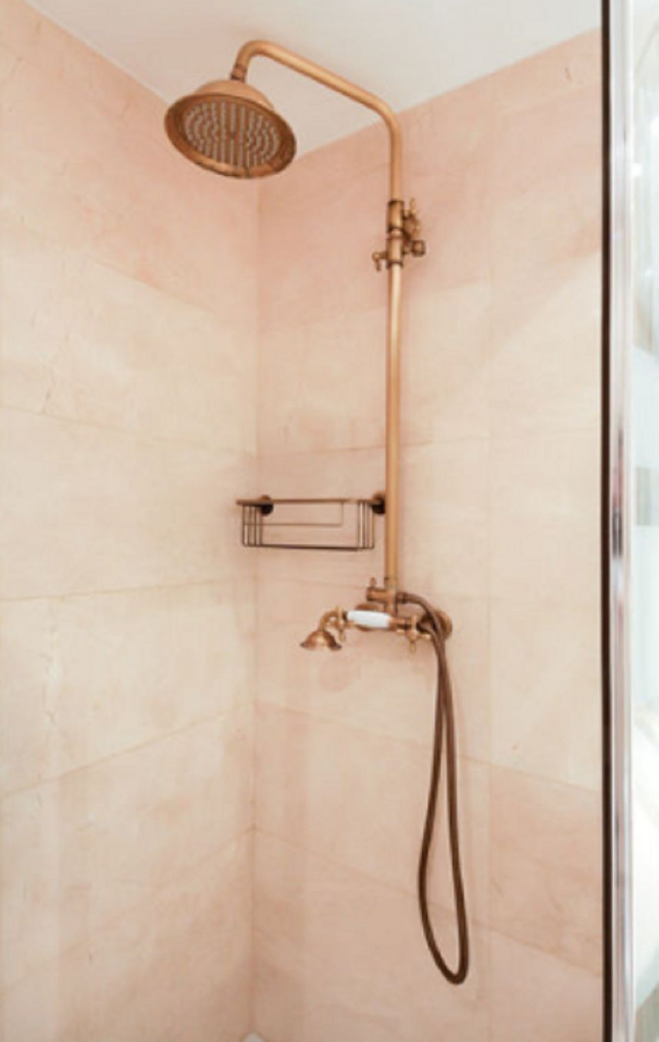 IMPRESSIVE APARTMENT CLOSE TO THE BEACH