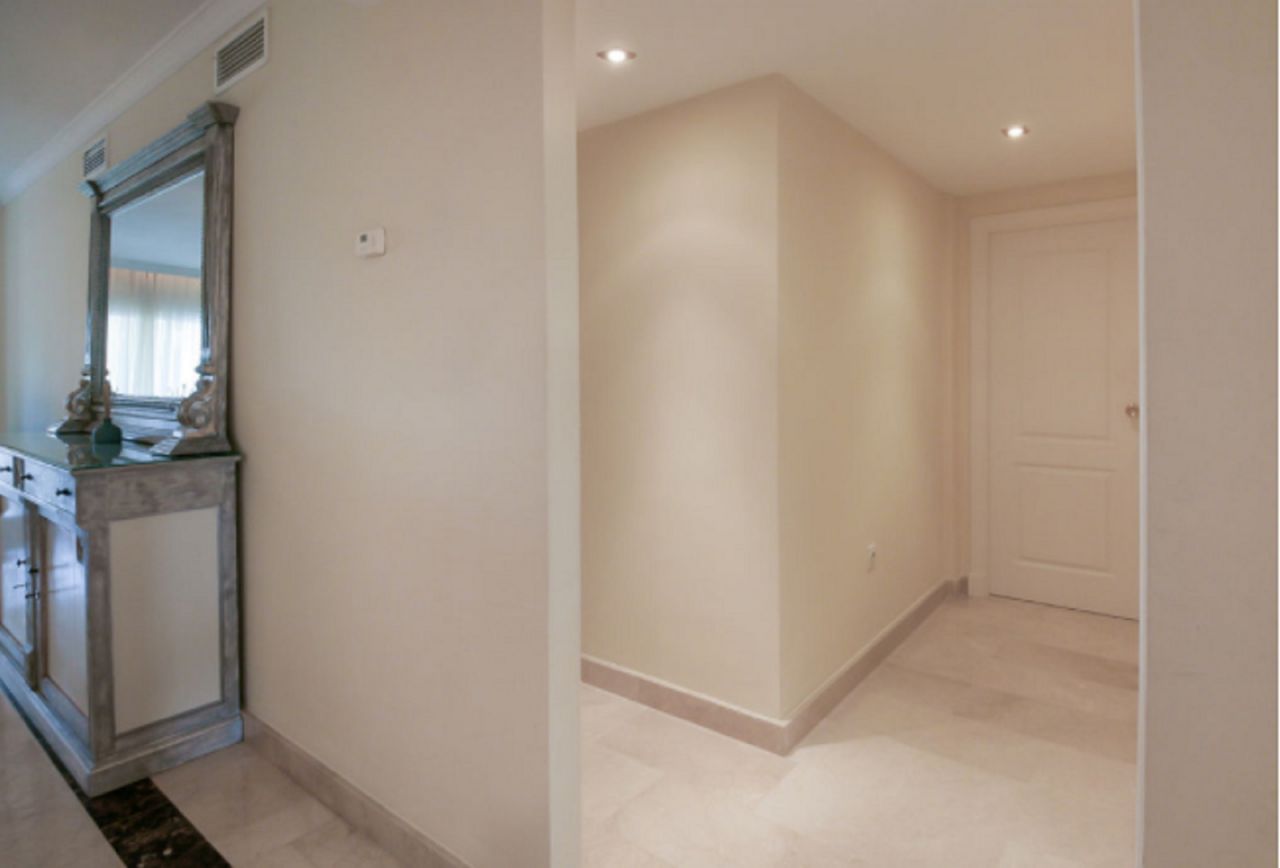 IMPRESSIVE APARTMENT CLOSE TO THE BEACH