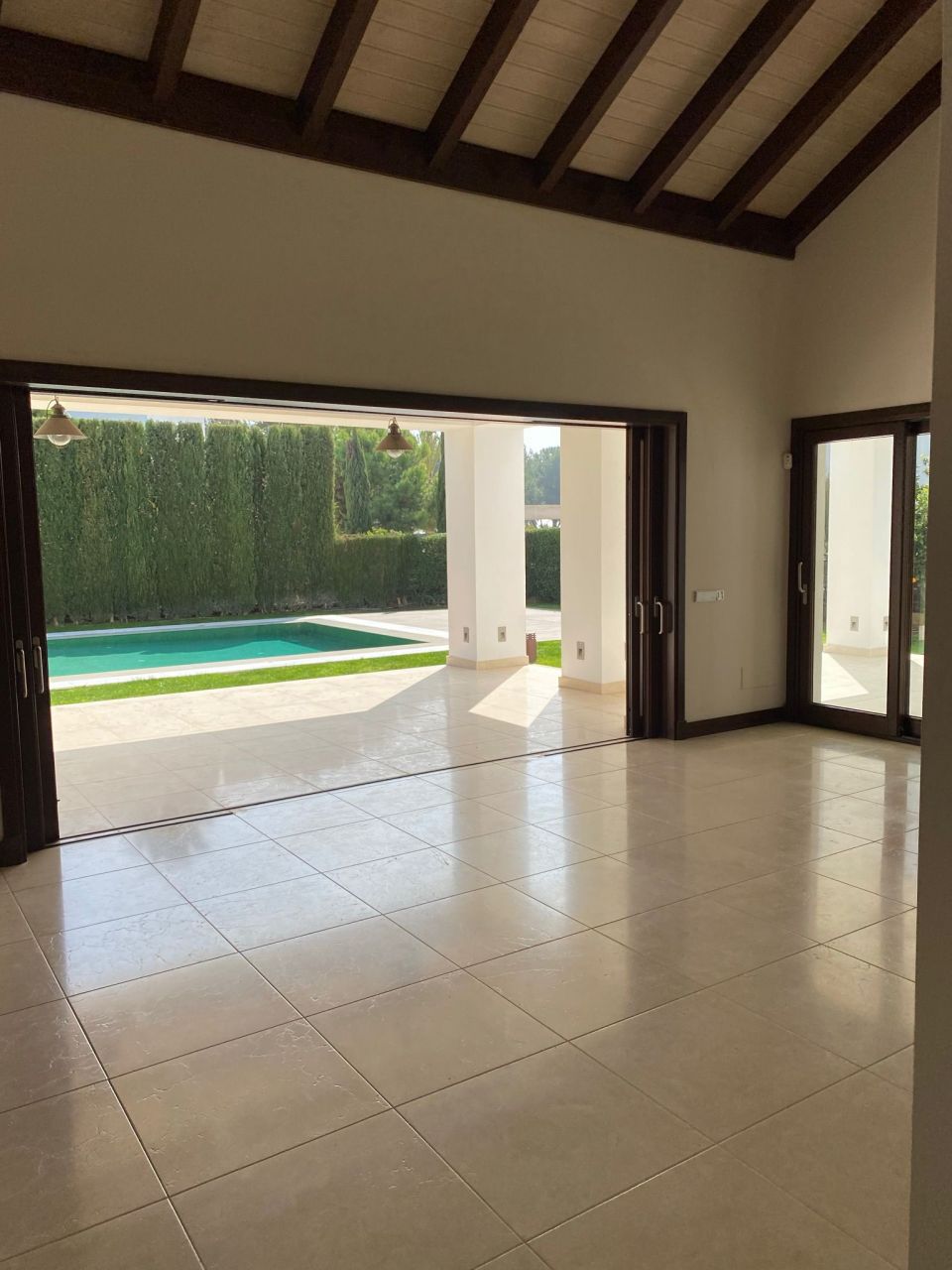 FABULOUS VILLA IN ALTOS DE LOS REALES