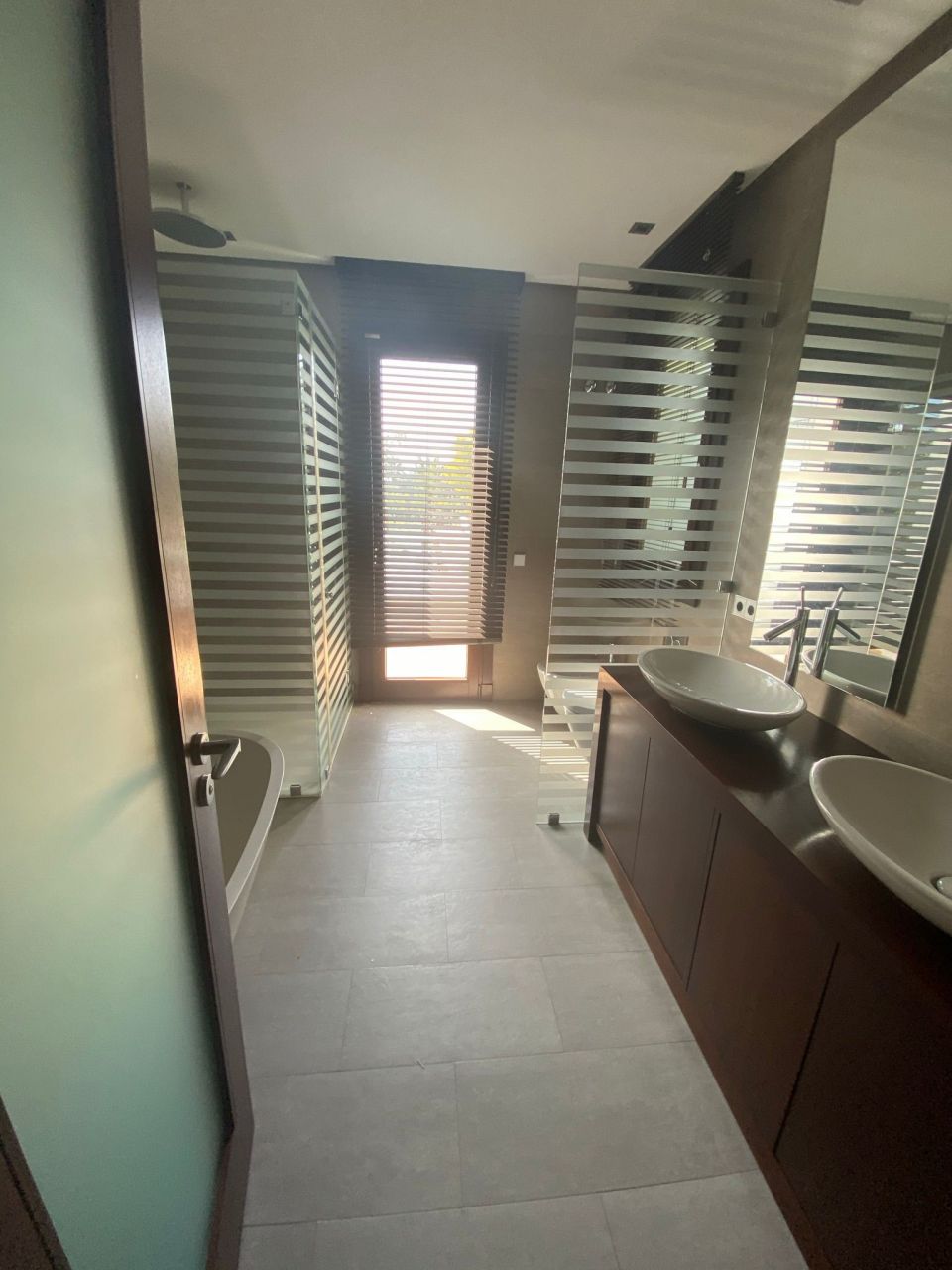 FABULOUS VILLA IN ALTOS DE LOS REALES