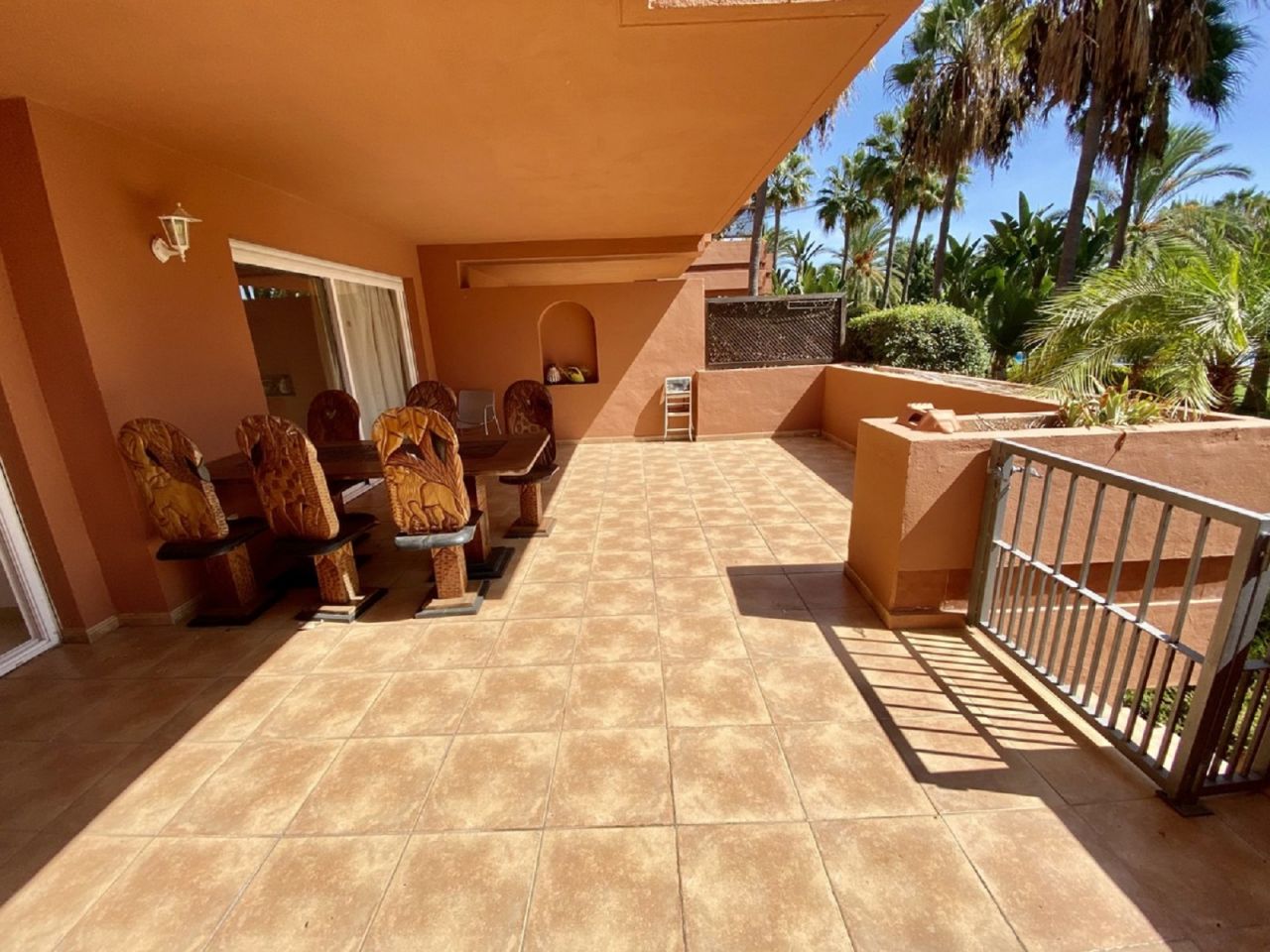 LUXURY APARTMENT NEAR PUERTO BANUS