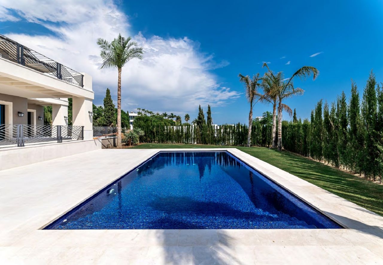 AMAZING LUXURY VILLA WITH SEA VIEWS