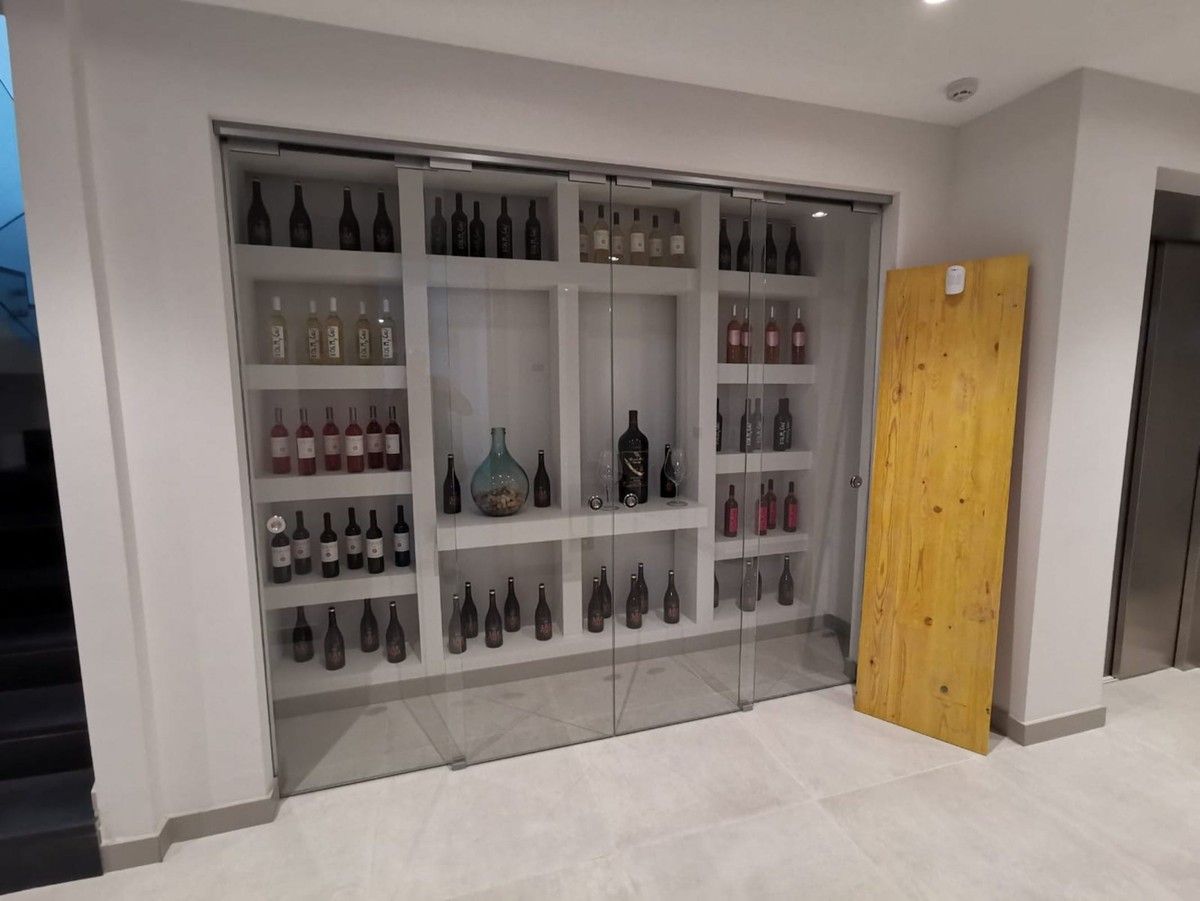 CONTEMPORARY STYLE VILLA IN PUERTO BANUS