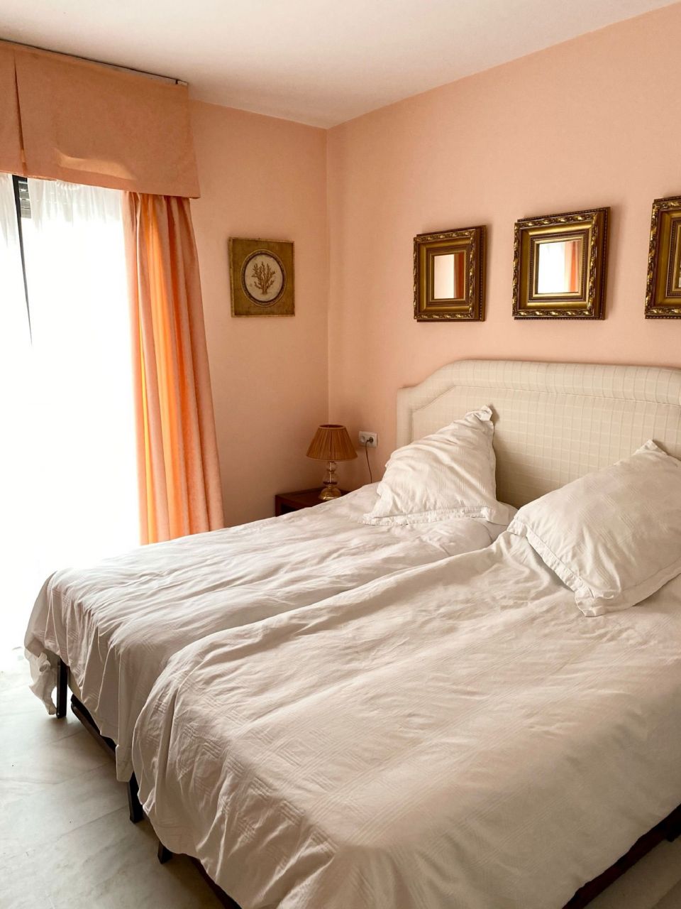 APARTMENT NEXT TO THE BEACH IN PUERTO BANUS