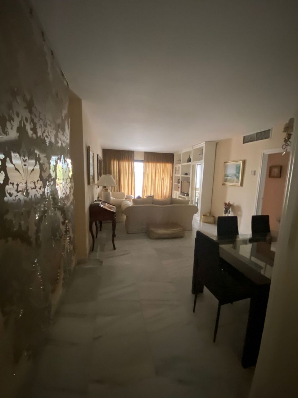 APARTMENT NEXT TO THE BEACH IN PUERTO BANUS